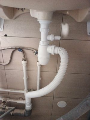 Установка раковины на кронштейнах