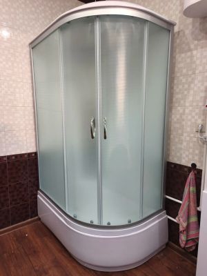 Установка душевой кабины шириной до 120 см