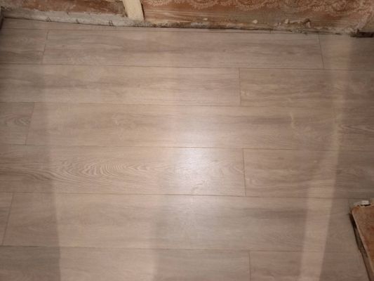 Демонтаж линолеума/ковролина, уложенного на клей