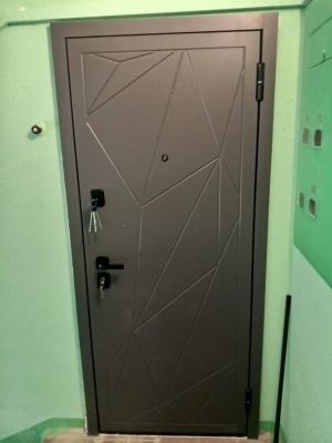 Установка входной двери весом до 95 кг