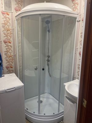 Установка душевой кабины шириной до 90 см
