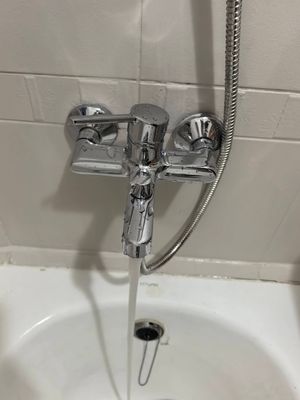 Установка смесителя (на готовые коммуникации)