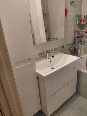 Установка комплекта: Тумба + Раковина + смеситель + зеркало