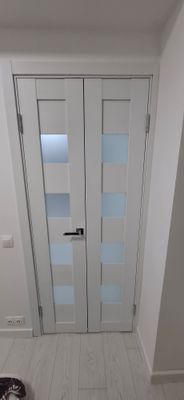 Установка межкомнатной двухстворчатой двери