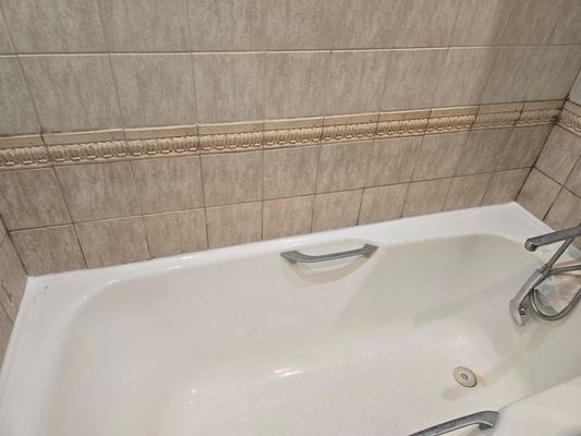 Герметизация ванны силиконом