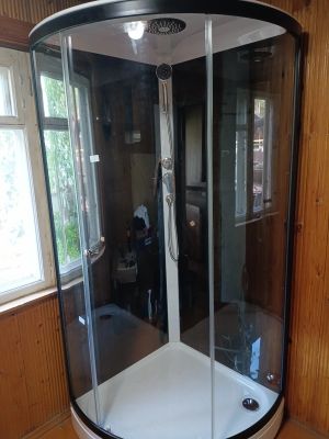 Установка душевой кабины шириной до 90 см