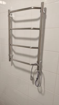 Монтаж водяного полотенцесушителя на готовую подводку (без подгонки)