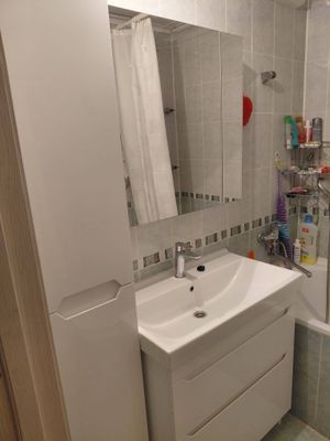 Установка комплекта: Тумба + Раковина + смеситель + зеркало