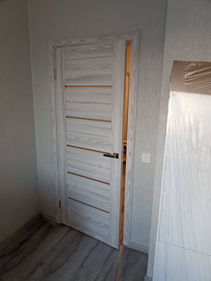 Врезка завертки/дверной ручки/магнитной ответки/цилиндра для замка