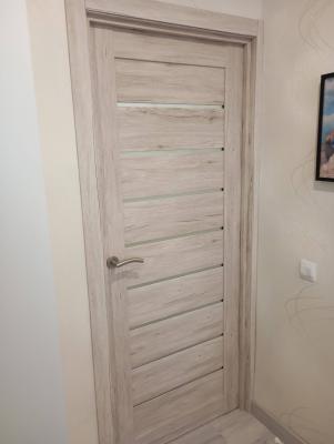 Установка межкомнатной одностворчатой раздвижной навесной двери без отделки проема