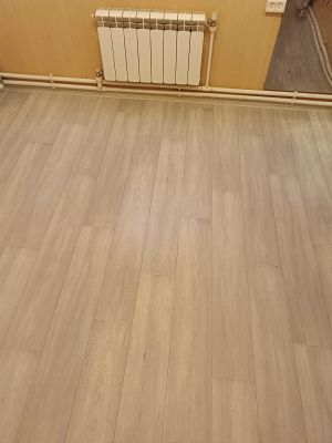 Монтаж пластикового плинтуса