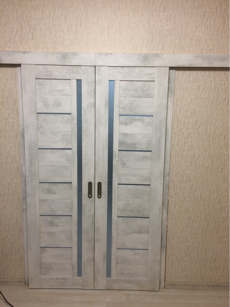 Установка межкомнатной одностворчатой раздвижной навесной двери без отделки проема Демонтаж деревянной входной / межкомнатной двери без сохранения
